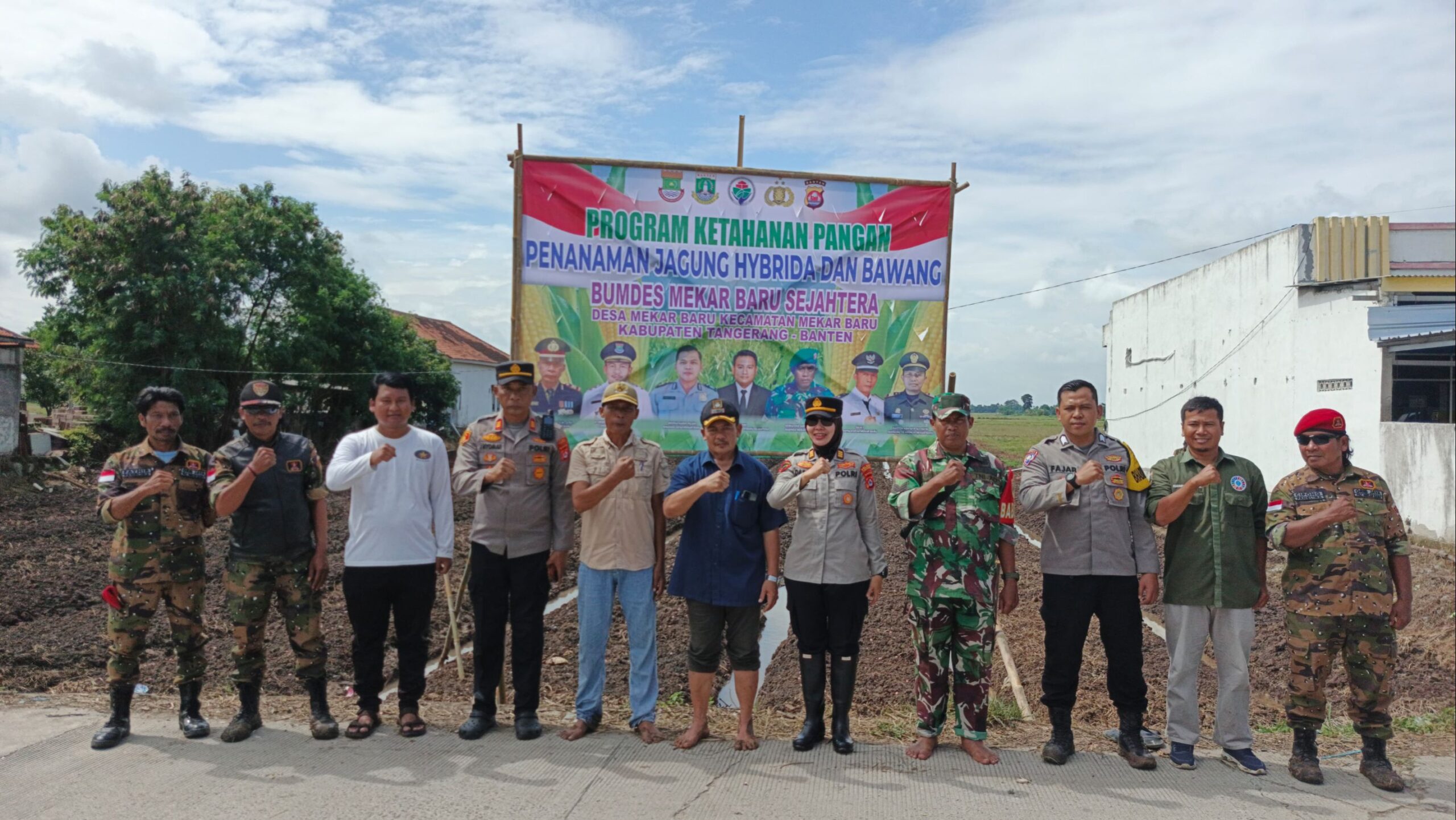 Manfaatkan Lahan Produktif, BUMDesa Mekar Jaya Sejahtera Tanam Jagung dan Bawang