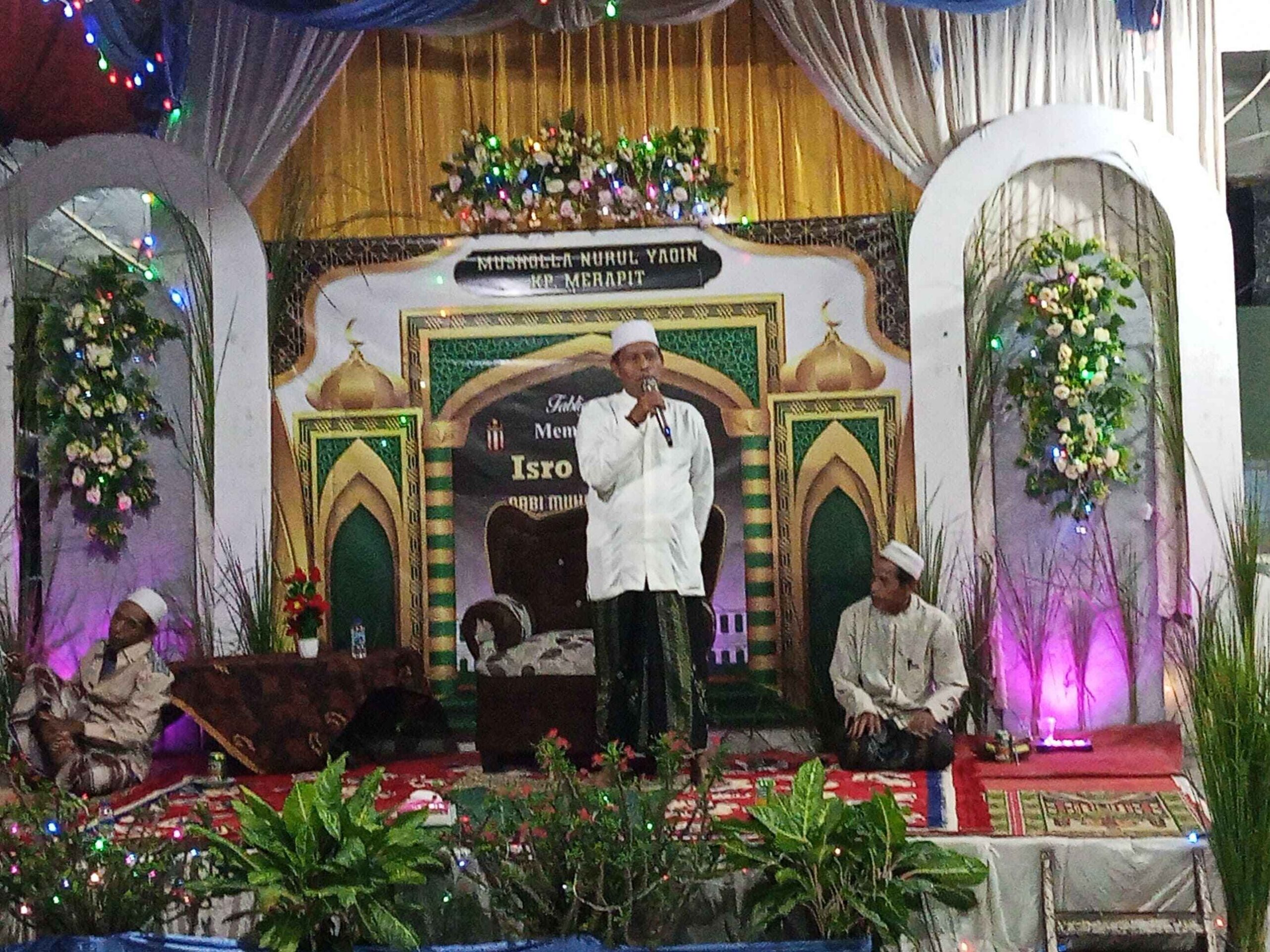 Kepala Desa Waliwis H. Rapiudin Hadiri Peringatan Isra Mi’raj Nabi Muhammad SAW di Mushola Nurul Yaqin
