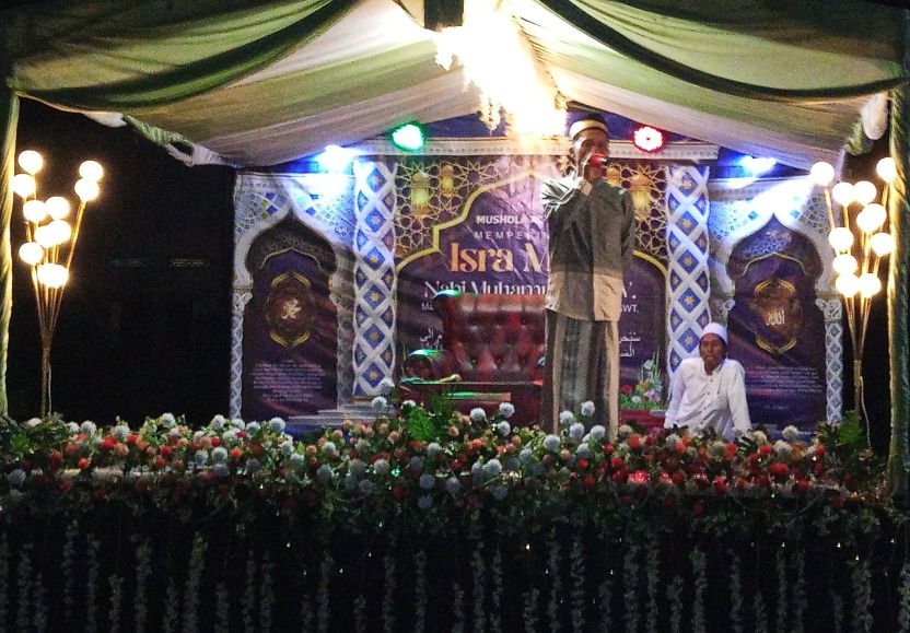 Peringati Isra Mi’raj, Kades Mekar Baru Tekankan Pentingnya Kebersihan Lingkungan