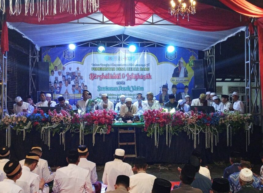 Pemdes Mekar Baru Gelar Bersholawat, Istighosah, dan Santunan Anak Yatim Sambut 10 Muharram